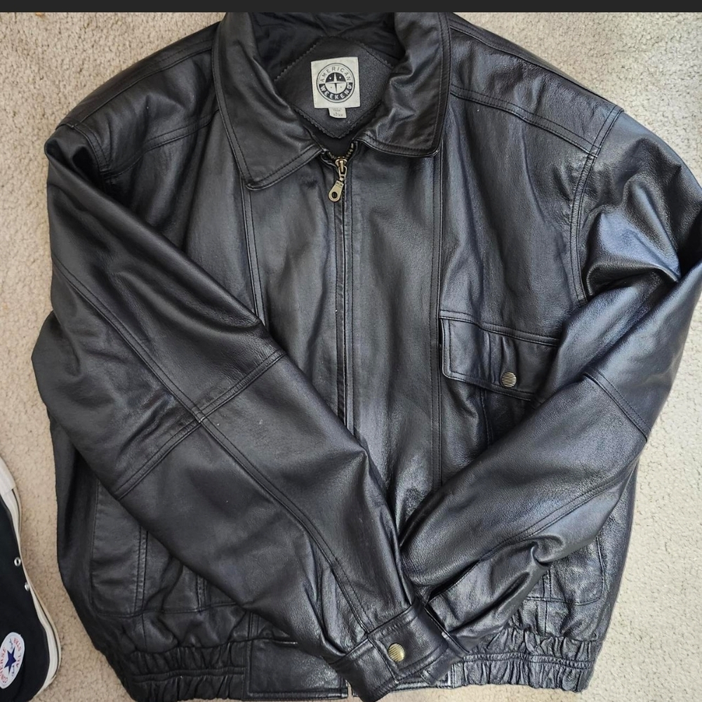 Black leather jacket - Picture 3 of 4